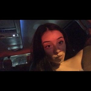 Meet your Posher, Caroline